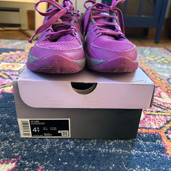 EUC Ja 2 Nike Basketball Sneakers - Picture 7 of 7